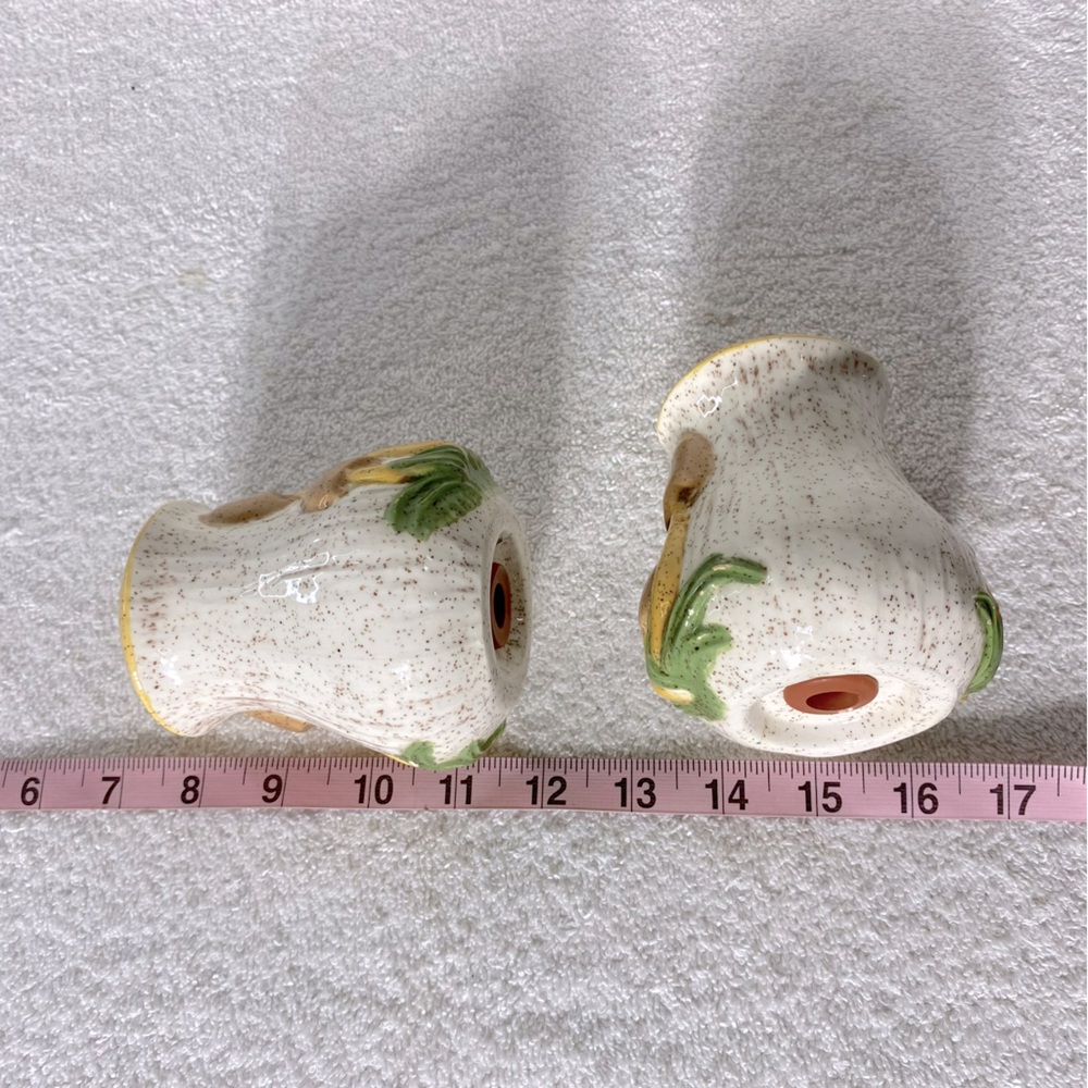 Vintage Arnels Ceramic Mushroom Salt & Pepper Shakers - Picture 10 of 10